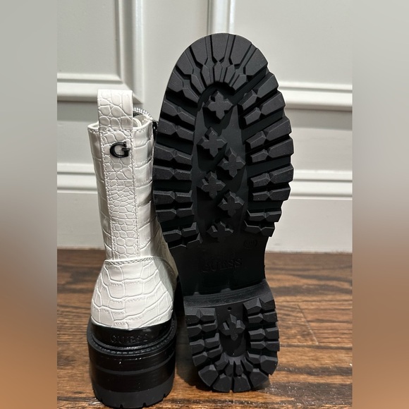 Guess Fearne combat boot - Picture 7 of 7